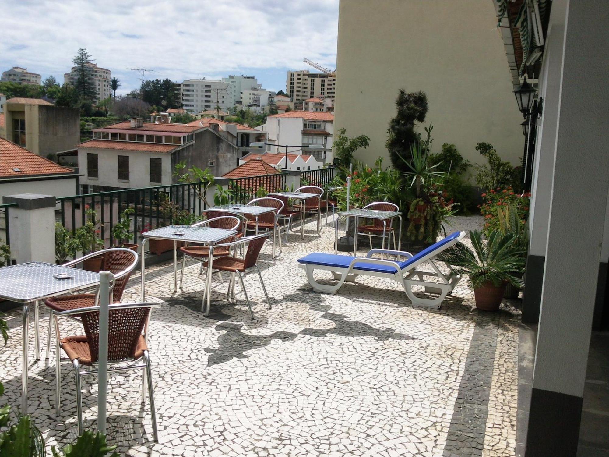 Pensao Residencial Vila Teresinha Фуншал Экстерьер фото