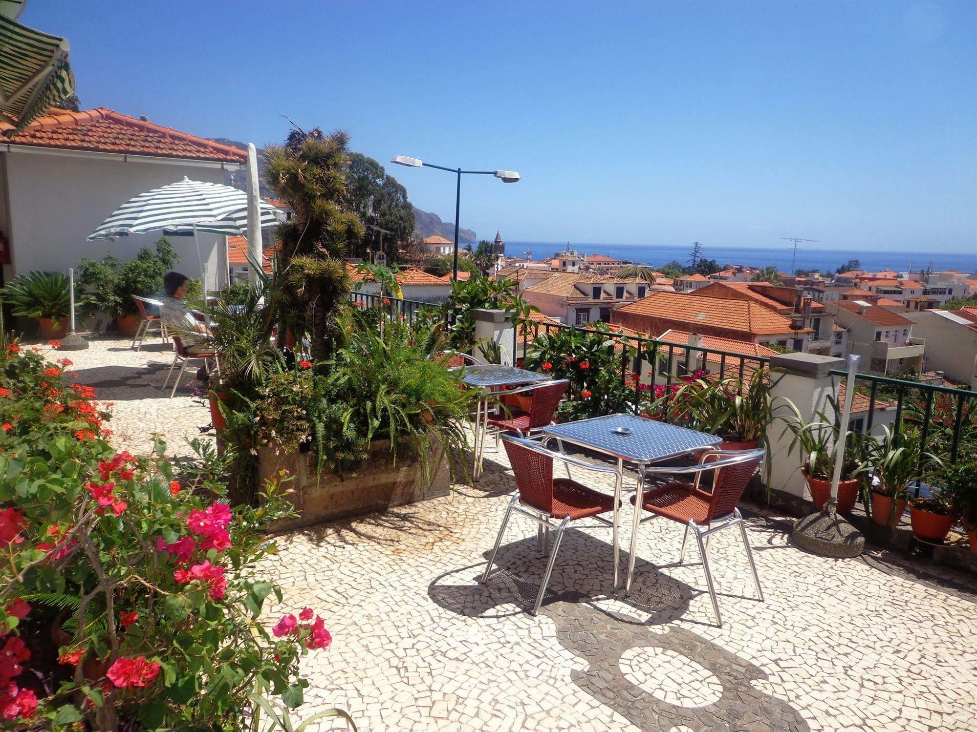 Pensao Residencial Vila Teresinha Фуншал Экстерьер фото